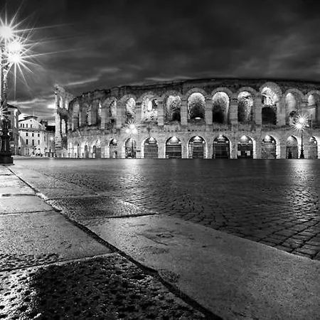 Guest house Living Arena Verona
